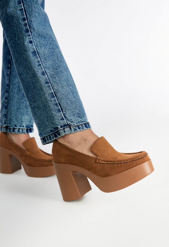 Reya Loafer Pump Camel