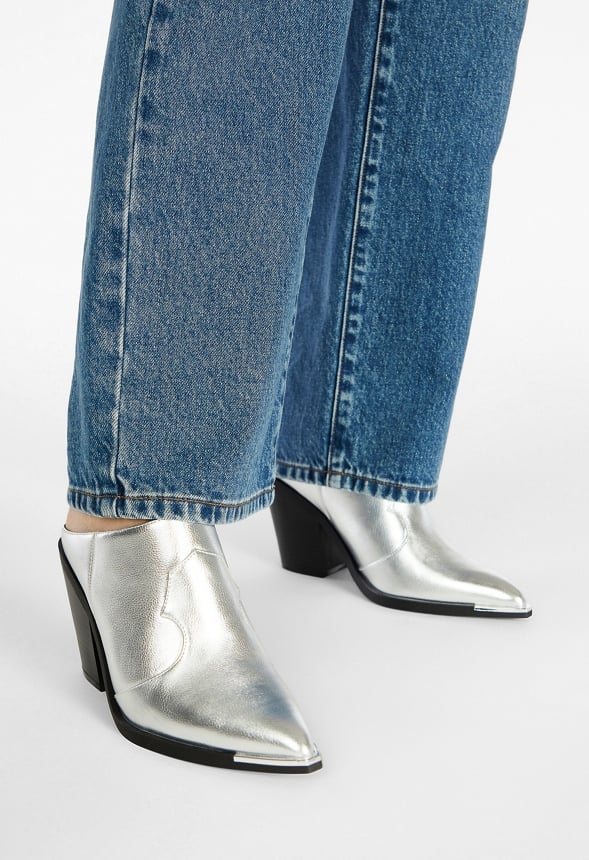 Cleo Western Mule Silver