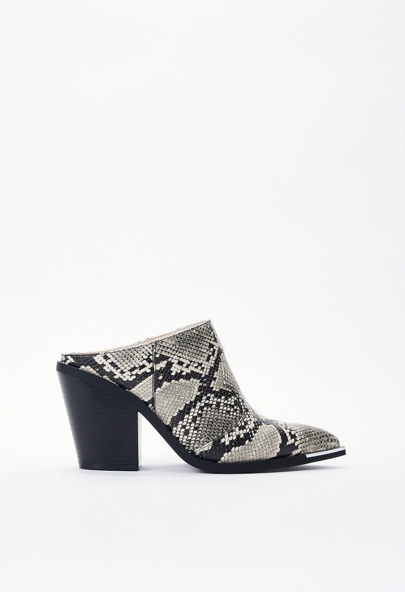 Cleo Western Mule Snake