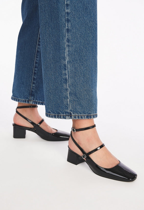 Quinnie Block Heeled Pump Black