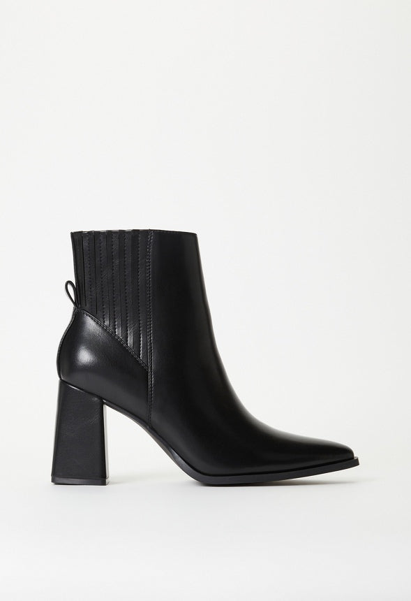 Joni Chelsea Bootie Black