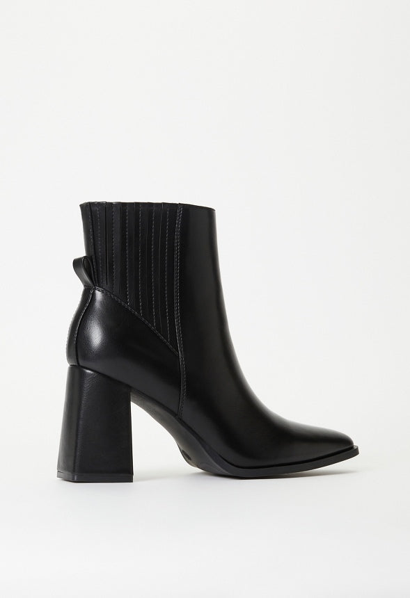 Joni Chelsea Bootie Black