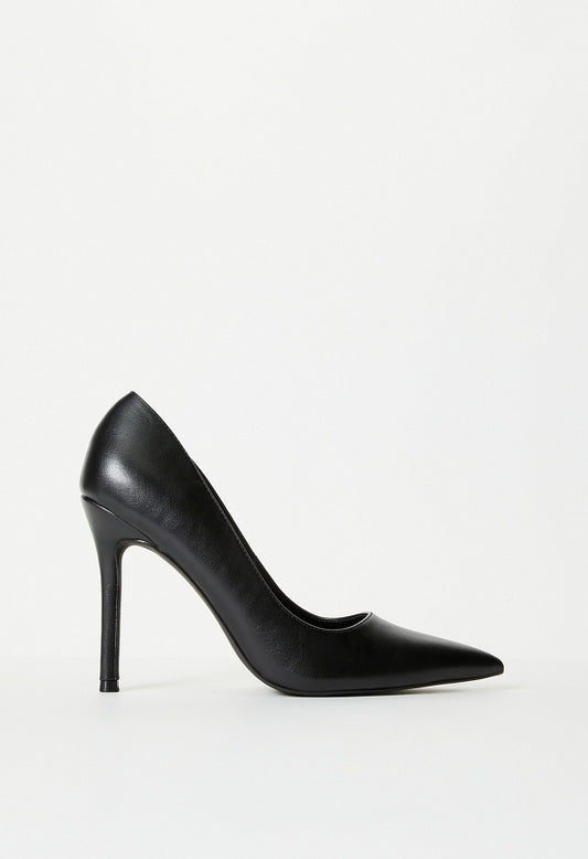 Naomi Classic Pump Black