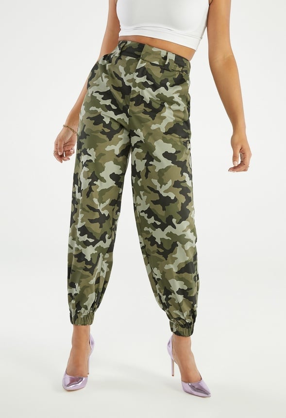 Lightweight Relaxed Fit Cargo Joggers Green Camo Print