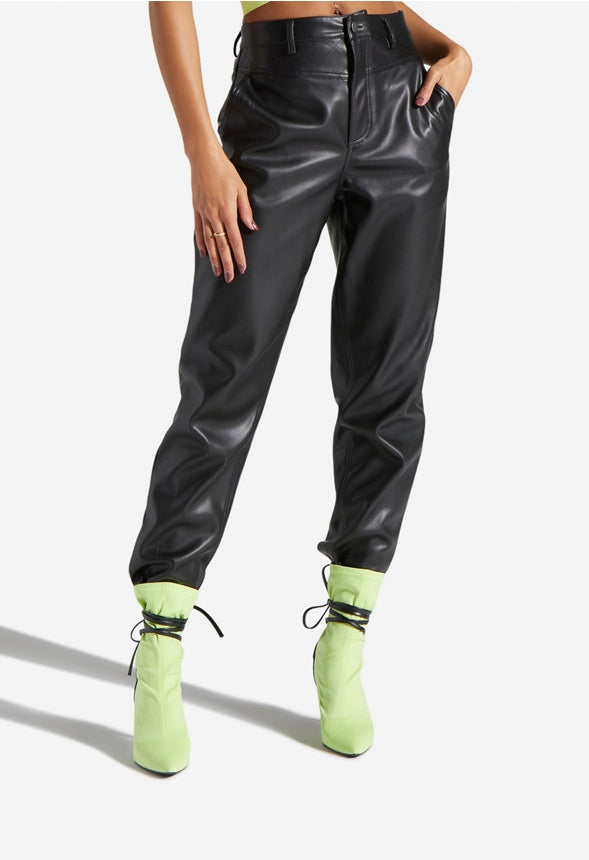 QUILTED FAUX LEATHER BALLOON PANTS Caviar
