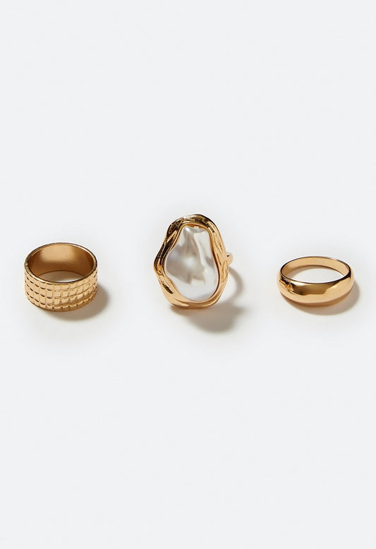 Lori Organic Pearl And 3 Rings Metal Set Cream/ Gold