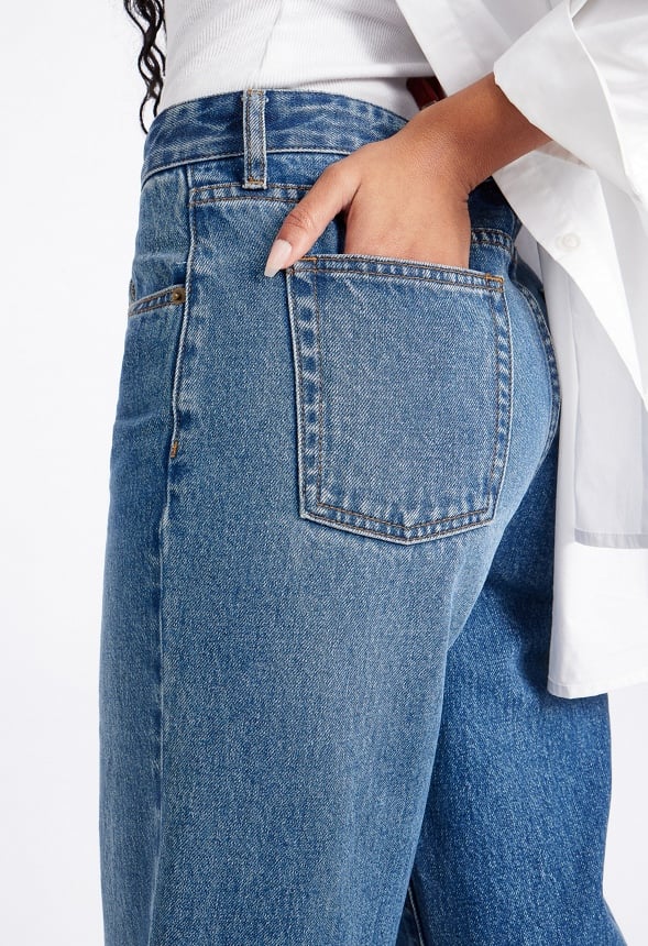Billie Mid Rise Straight Leg Jean Frequency