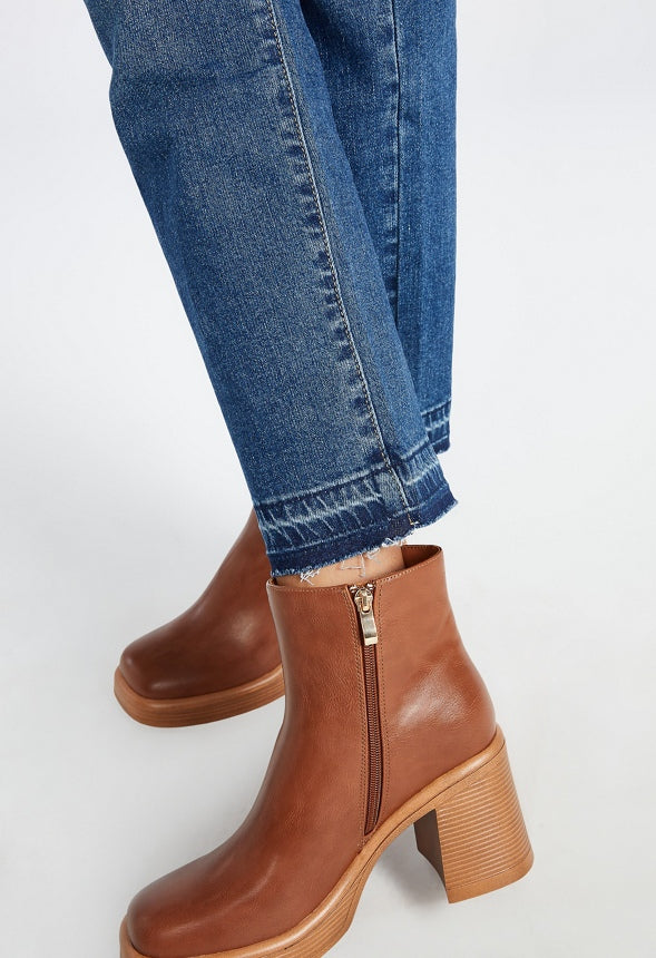 Tristan Mid Rise Ankle Straight Jean Sphere