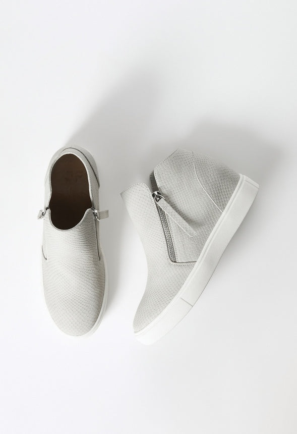 Kayden Wedge Sneaker Vapor Blue