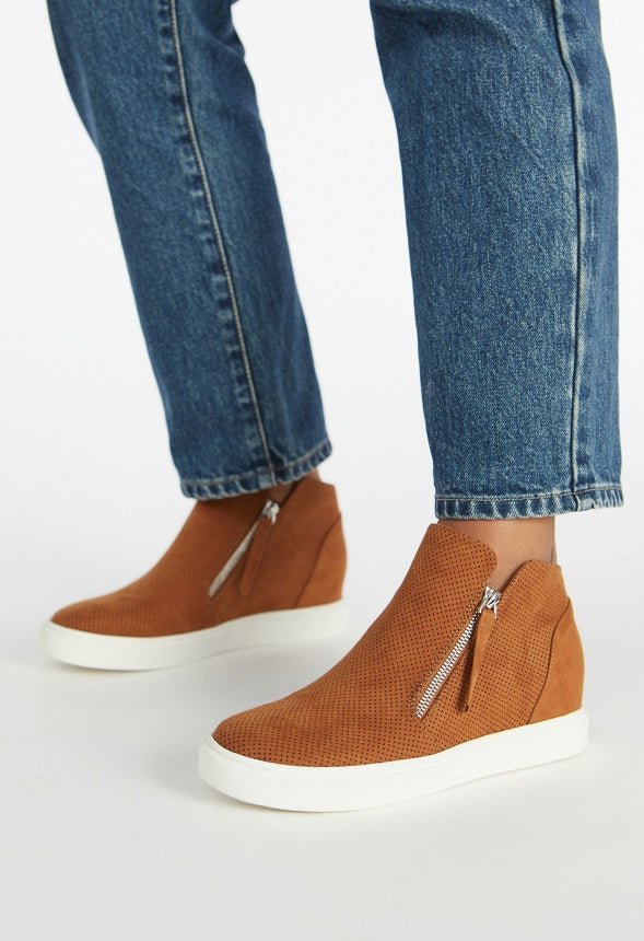 Kayden Wedge Sneaker Camel