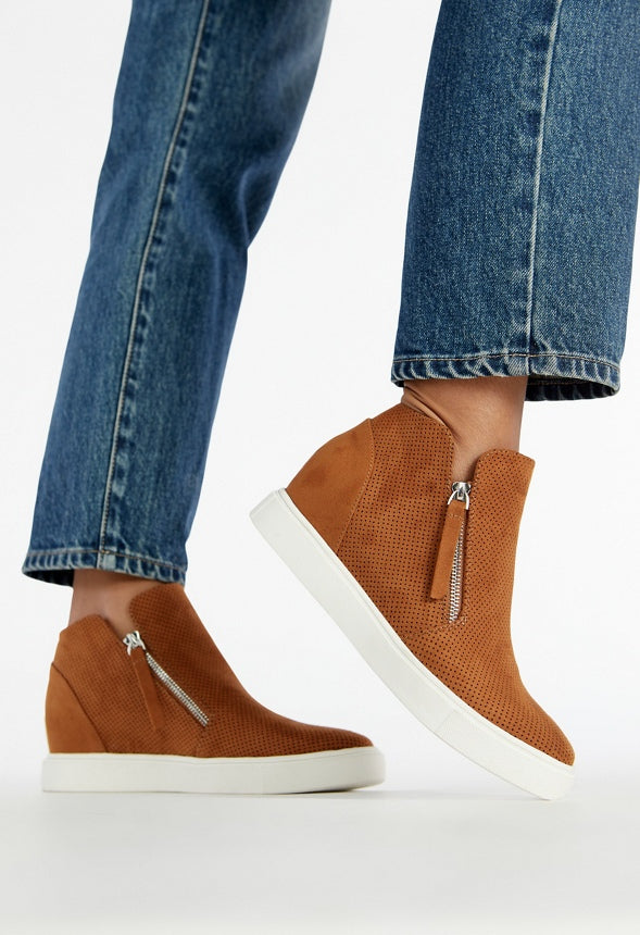 Kayden Wedge Sneaker Camel