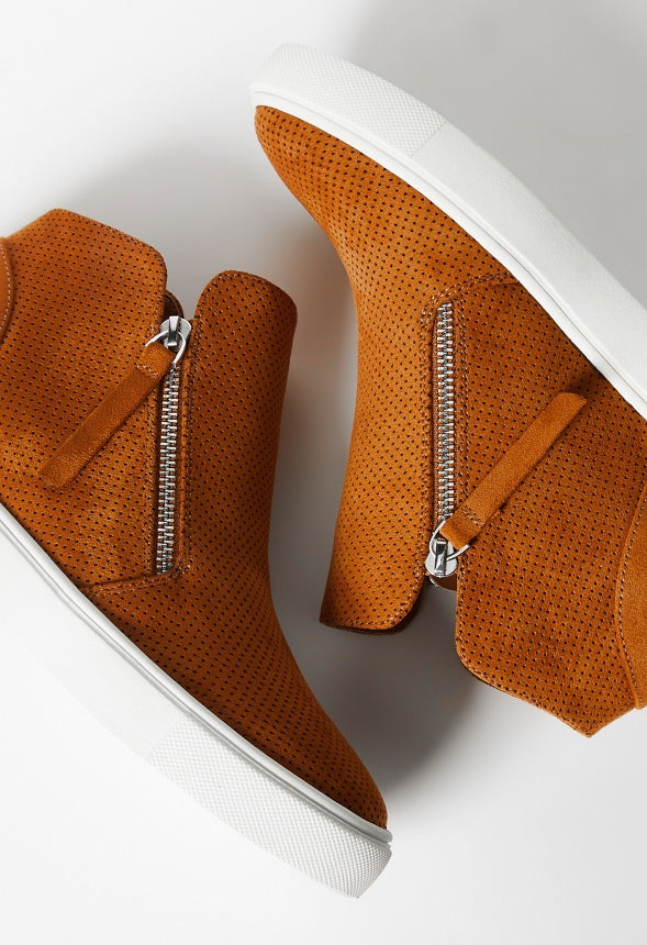 Kayden Wedge Sneaker Camel
