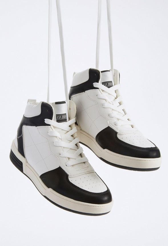 Terra High Top Sneaker Black/White
