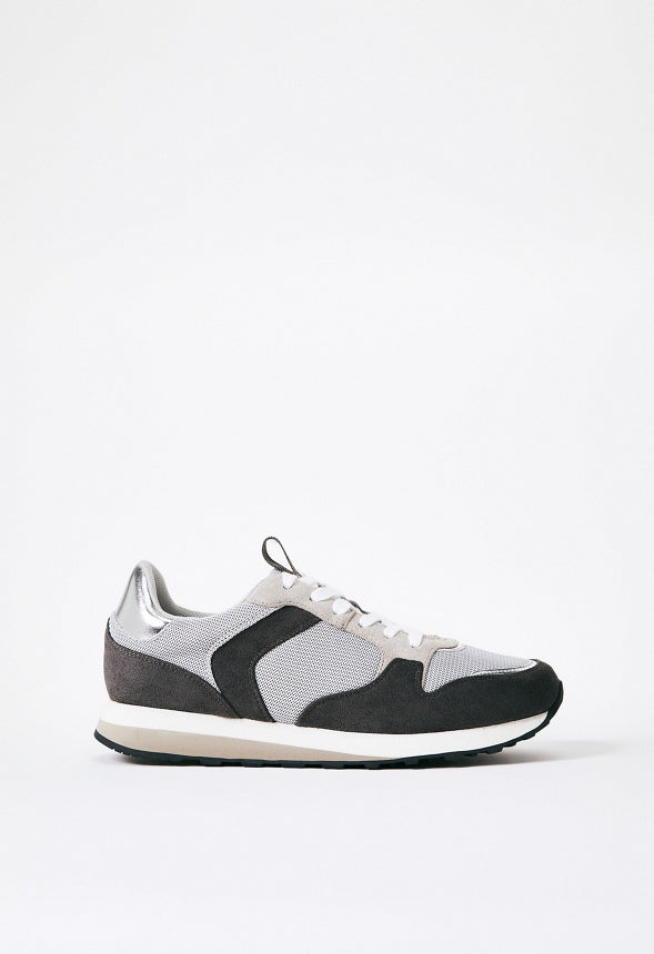 Gwen Athletic Sneaker Magnet/Vapor Blue/Silver Metallic