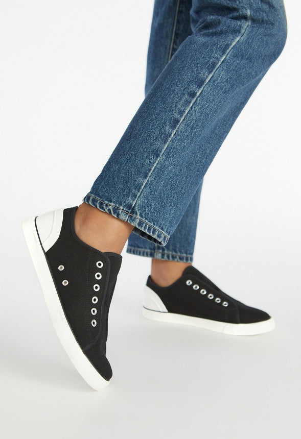 Chill Out Slip-On Sneaker Black Recycled Canvas