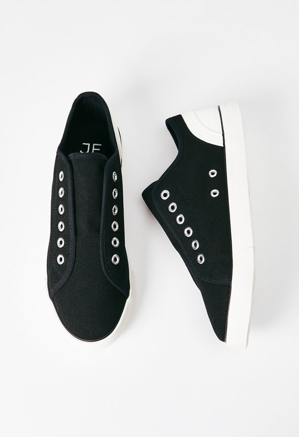 Chill Out Slip-On Sneaker Black Recycled Canvas