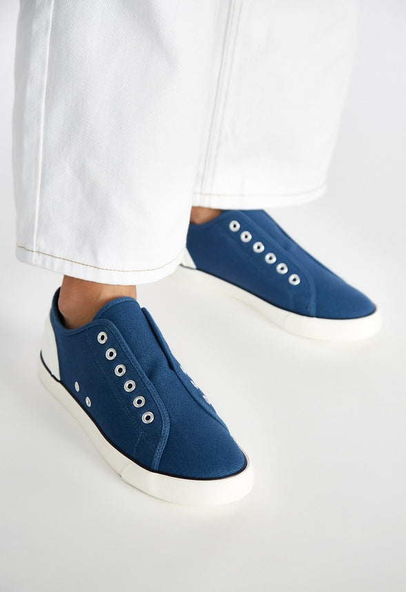 Chill Out Slip-On Sneaker Blue Ashes