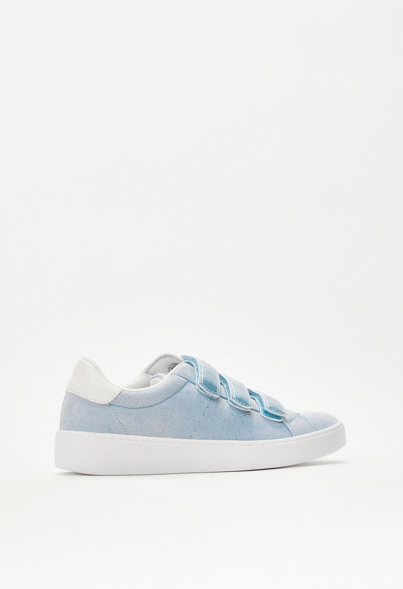 Sutton Court Sneaker Light Blue
