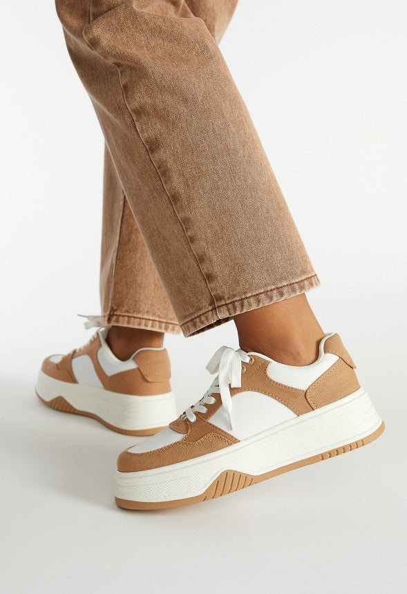 Billie Court Sneaker Light Camel/ Bright White