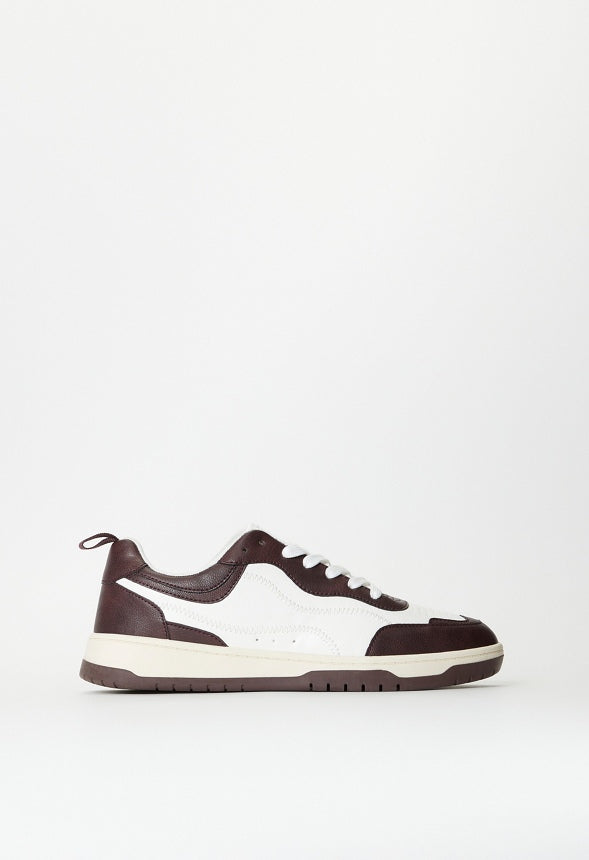 Regina Court Sneaker Port Royale/ Bright White