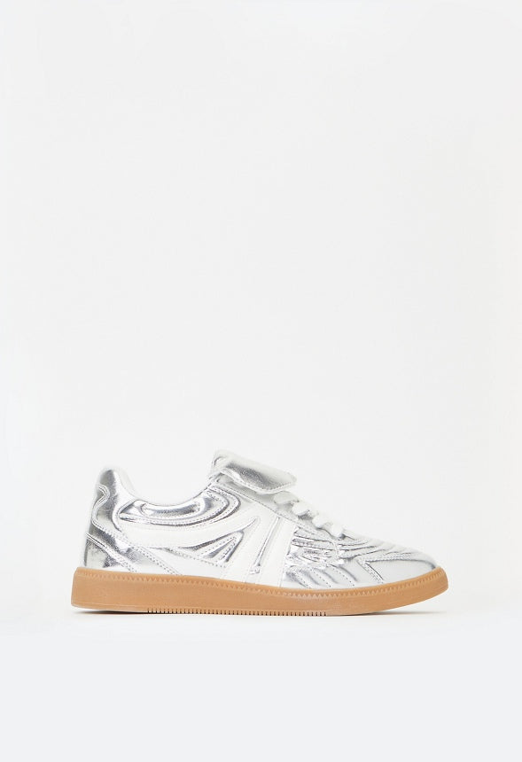 Wren Court Sneaker Silver/ White