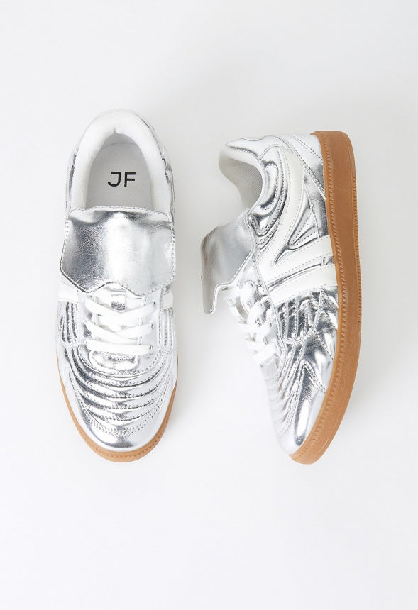 Wren Court Sneaker Silver/ White