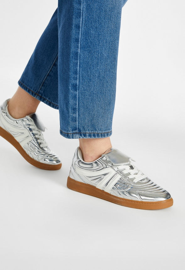 Wren Court Sneaker Silver/ White