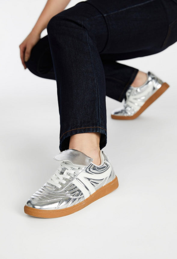 Wren Court Sneaker Silver/ White