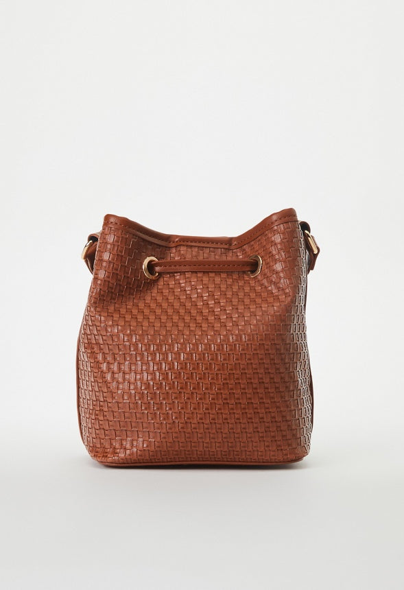 WOVEN BUCKET BAG French Oak