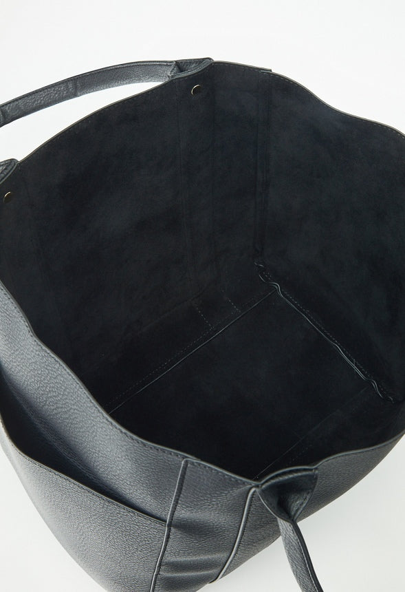 UNLINED MULTI POCKET TOTE Black