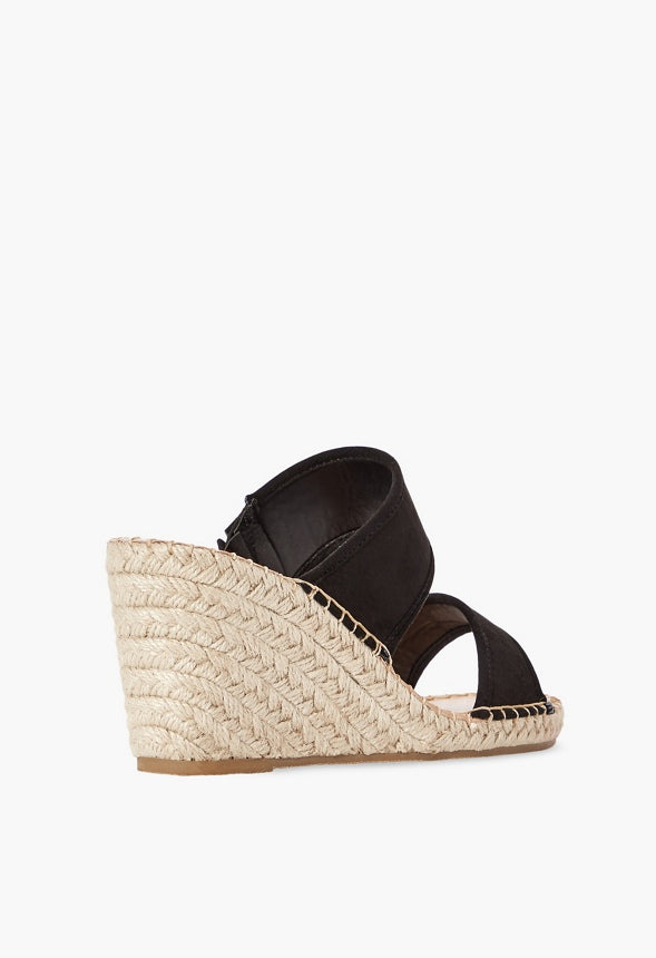 Cute For You Slip-On Espadrille Wedge Black