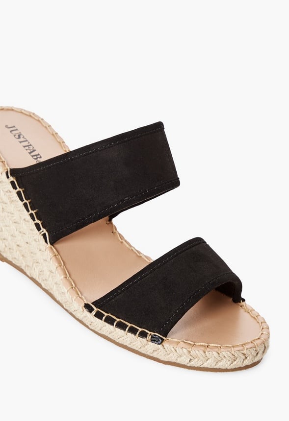 Cute For You Slip-On Espadrille Wedge Black