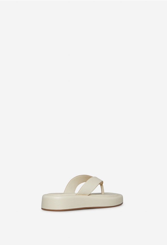 LAKEY FLAT SANDAL Birch