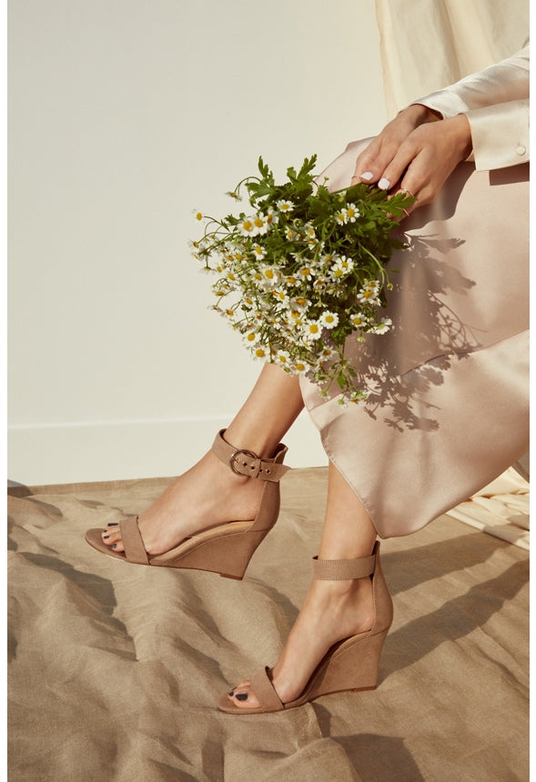 Bonnie Buckle Wedge Sandal Portabella