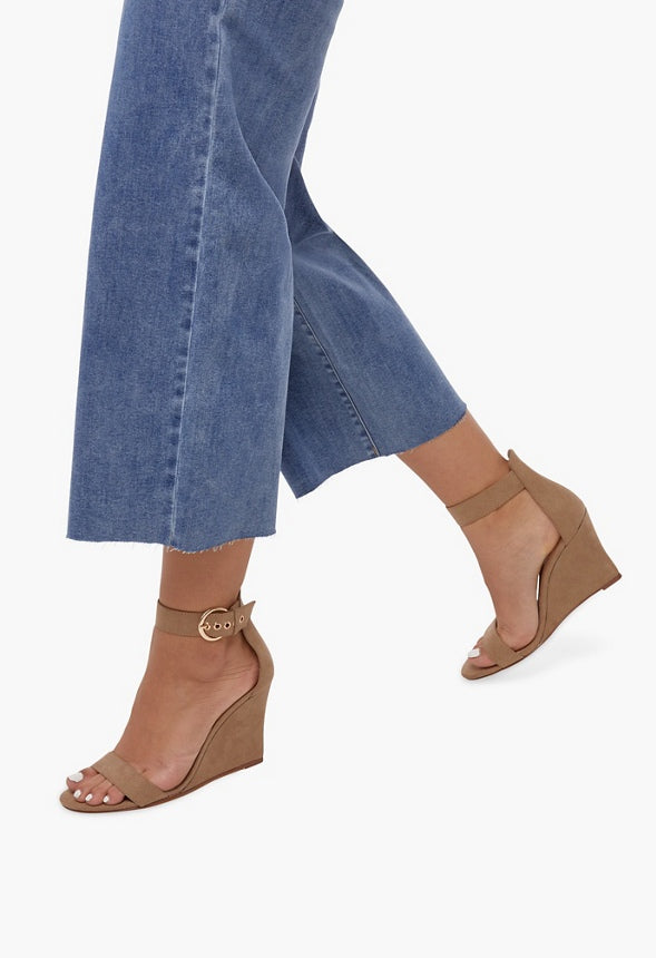 Bonnie Buckle Wedge Sandal Portabella