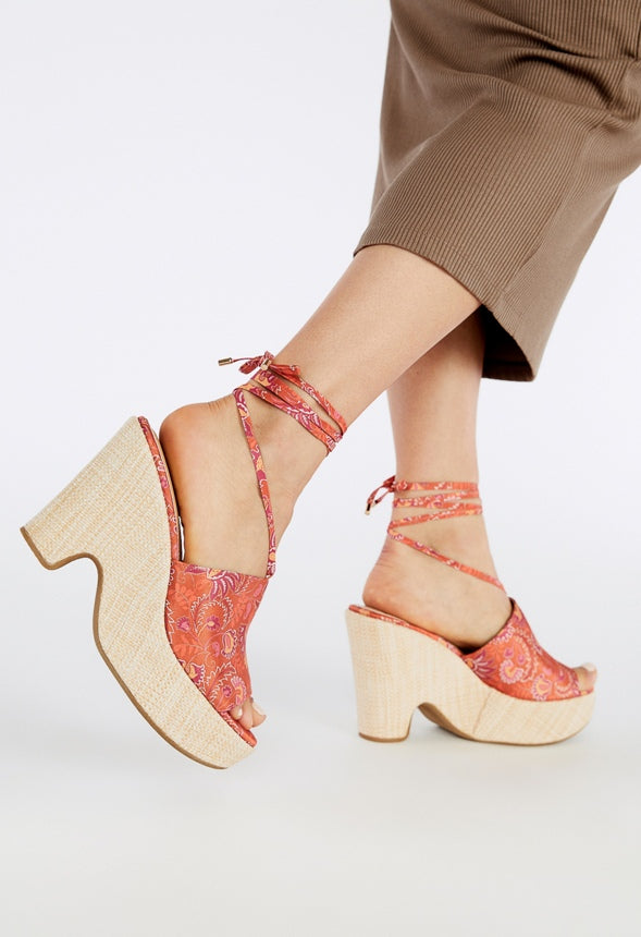 Akari Platform Sandal Paisley Floral Print