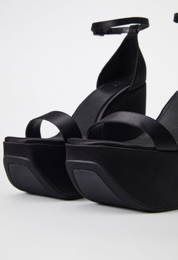 Solange Wedge Sandal Black