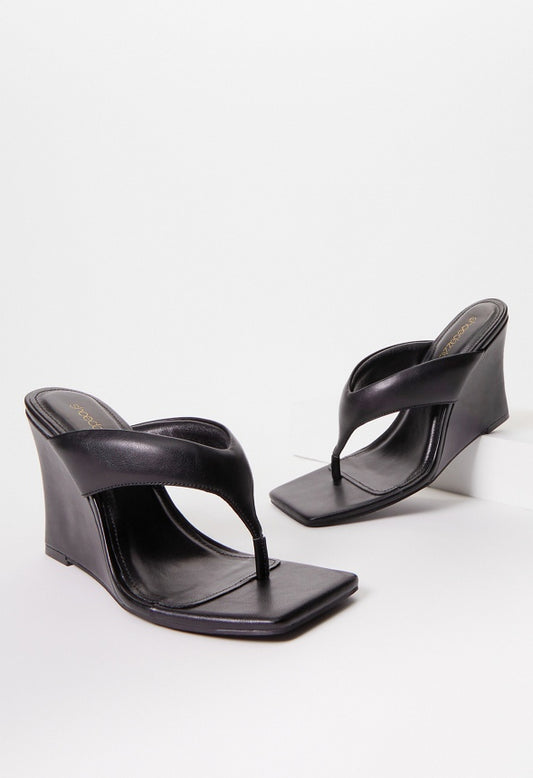 Elodie Wedge Sandal Black