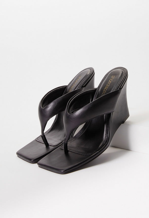 Elodie Wedge Sandal Black