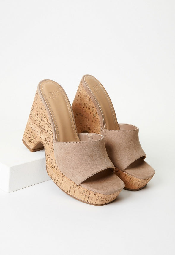 Kara Wedge Sandal Taupe